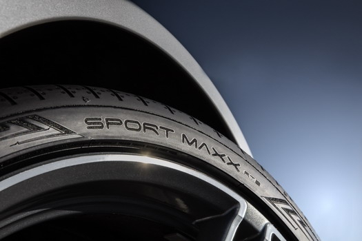 Novi Dunlopov letnji pneumatik Sport Maxx RT2